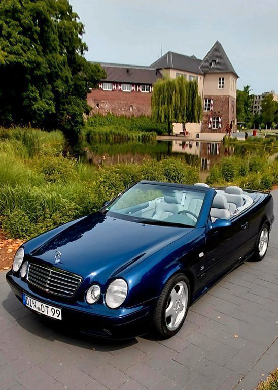 Blau Gebraucht 1999 Mercedes CLK200 Cabrio | 16.900 € - Bild 1/4