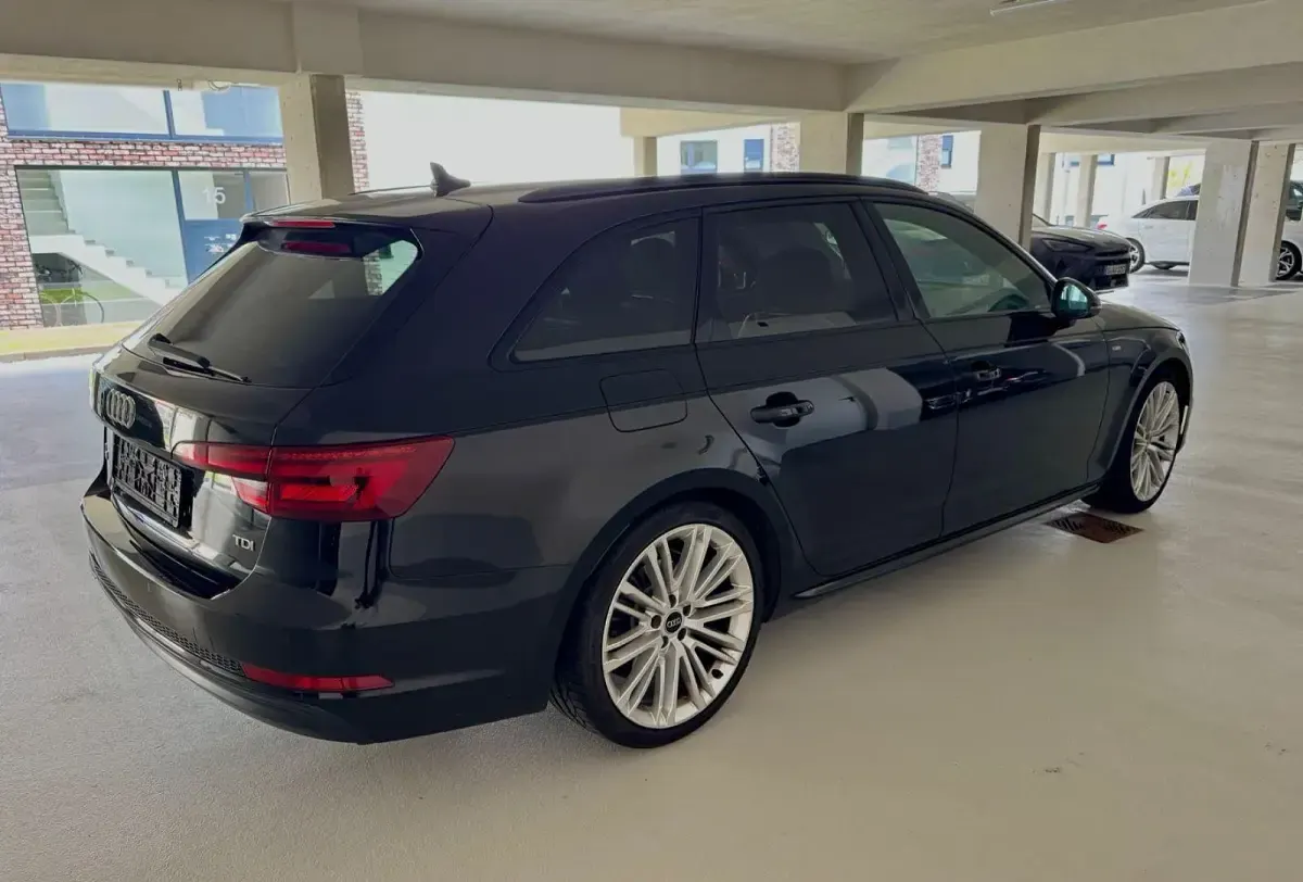 Gebraucht Audi A4 S-Line 150 PS (110 kW) 2018 Schwarz Kombi