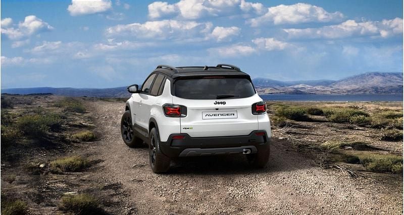 Neu Jeep Avenger 145 PS (106 kW) 2026 Weiß SUV