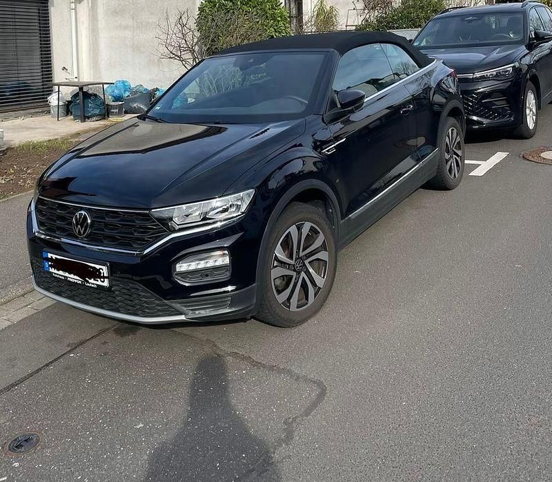 Gebraucht VW T-Roc Cabriolet Active 110 PS (80 kW) 2021 Schwarz Cabrio