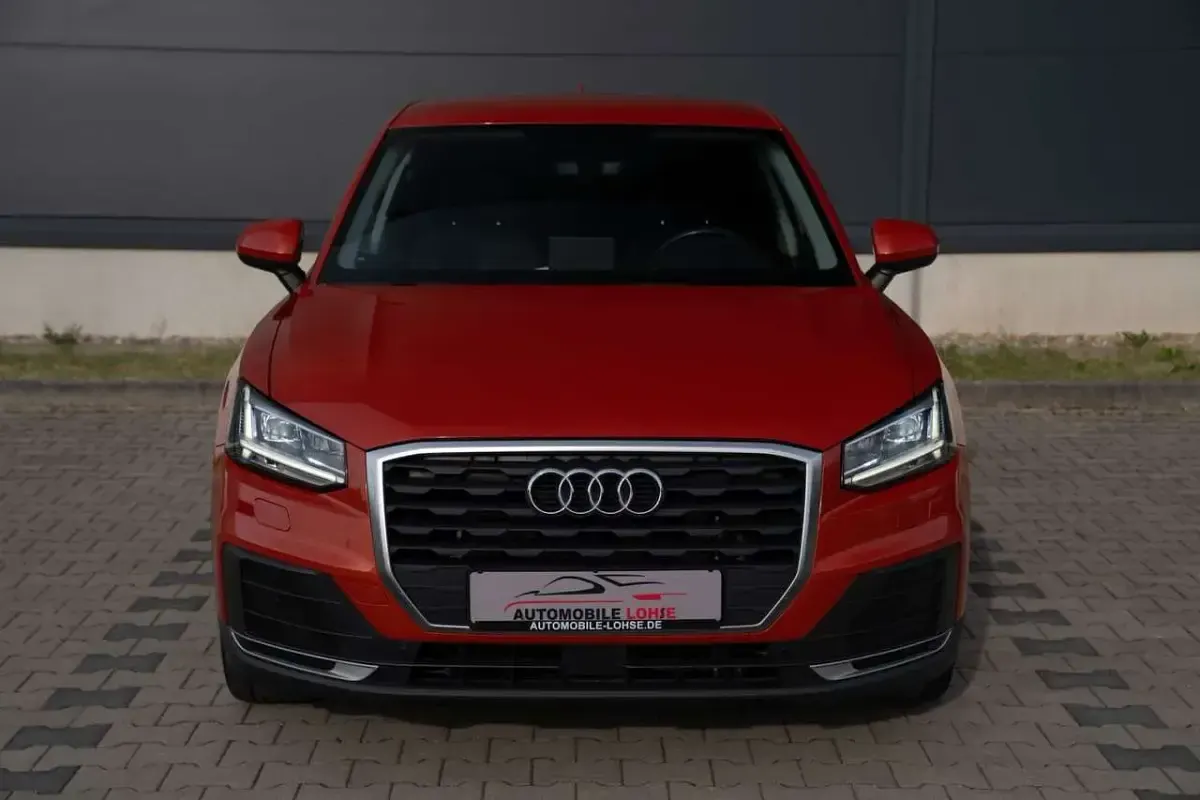 Gebraucht Audi Q2 Sport 116 PS (85 kW) 2017 Orange SUV