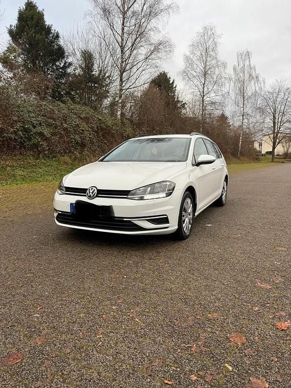 Gebraucht VW Golf VII 115 PS (84 kW) 2017 Weiß Kombi