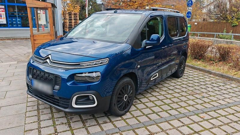 Gebraucht Citroën Berlingo Feel 131 PS (96 kW) 2019 Blau Van / Kleinbus