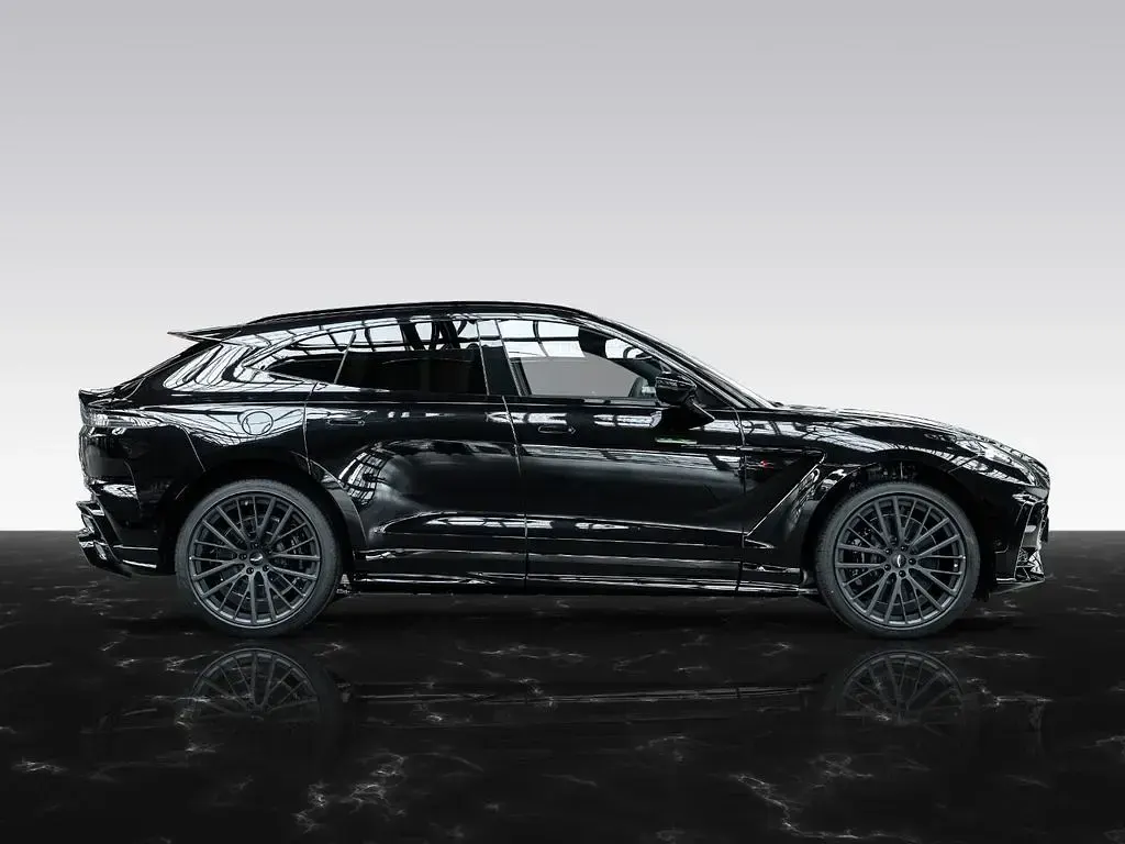 Gebraucht Aston Martin DBX 727 PS (534 kW) 2026 Schwarz SUV