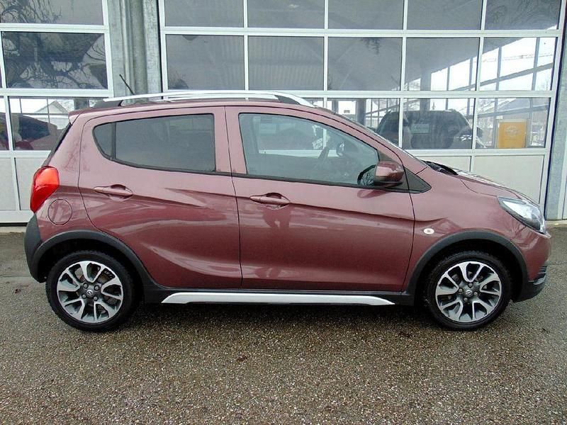 Gebraucht Opel Karl Rocks 73 PS (53 kW) 2018 Rot Kleinwagen