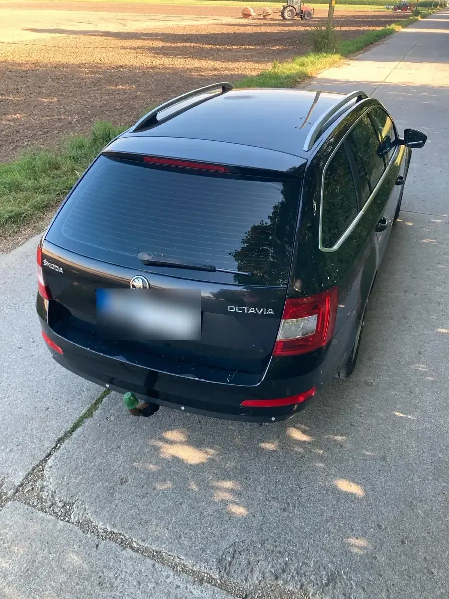 Gebraucht Skoda Octavia 150 PS (110 kW) 2015 Schwarz Kombi