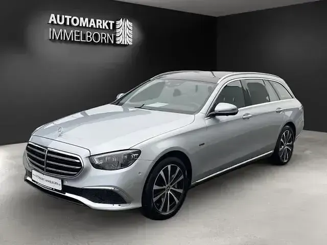 Gebraucht Mercedes E300 306 PS (225 kW) 2021 Silber Kombi
