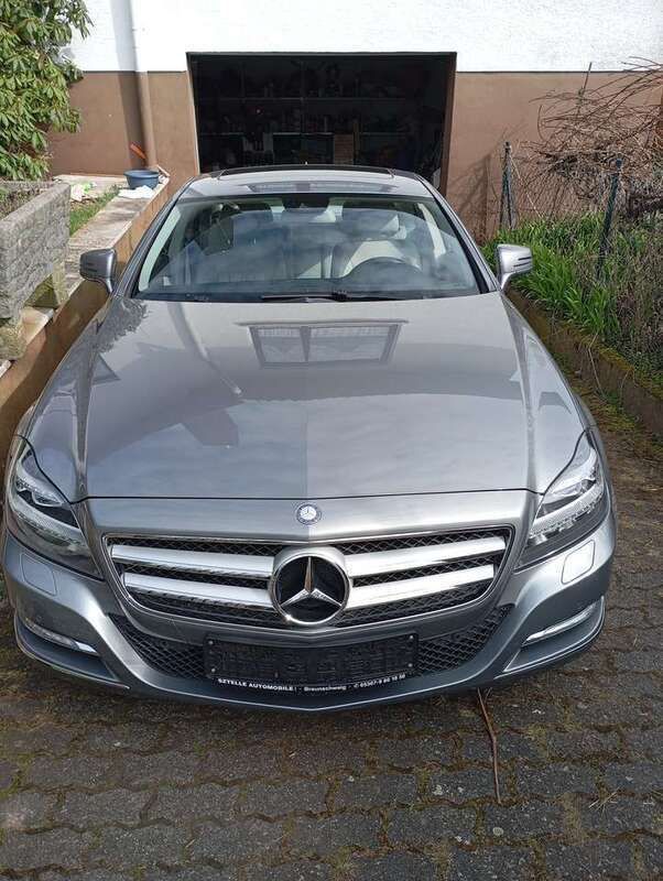 Grau Gebraucht 2011 Mercedes CLS350 Coupé | 17.800 € (Guter Preis) - Bild 1/4