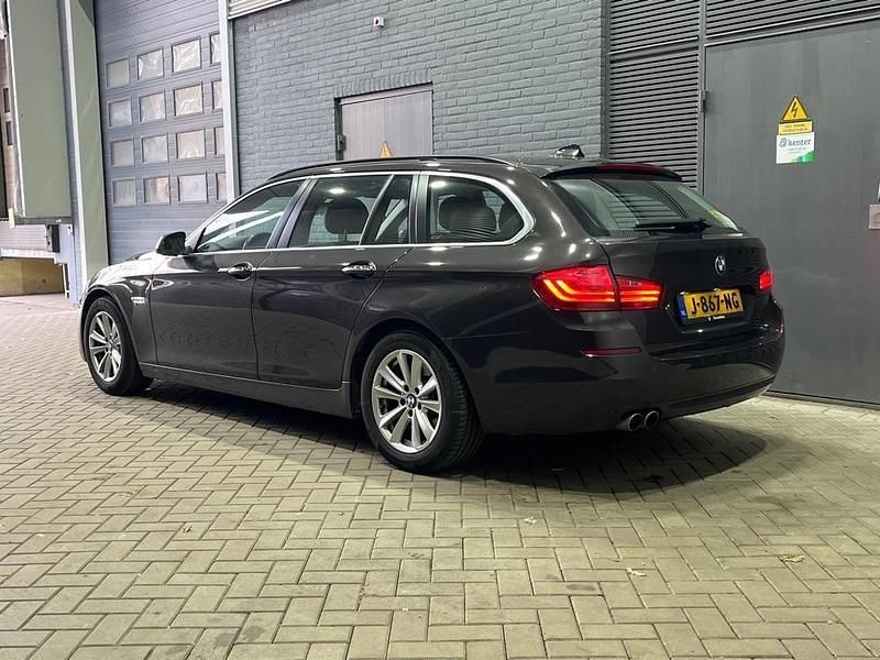Gebraucht BMW 530 Executive 258 PS (189 kW) 2015 Braun Kombi