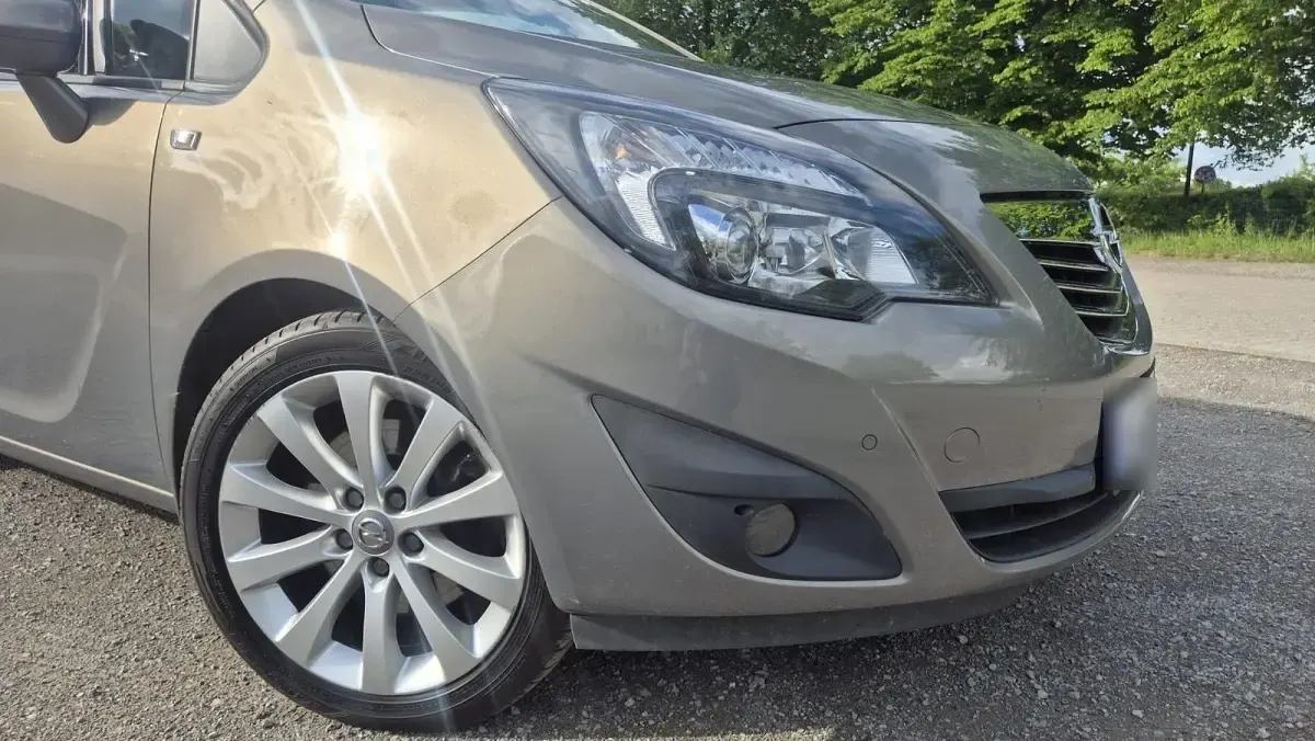 Gebraucht Opel Meriva 105 PS (77 kW) 2010 Braun Van / Kleinbus