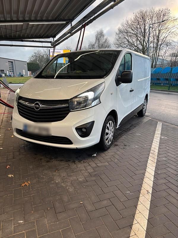 Weiß Gebraucht 2015 Opel Vivaro Van / Kleinbus | 10.500 € - Bild 1/4