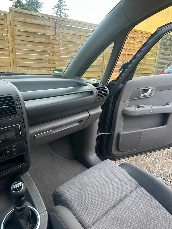 Second-hand Audi A2 75 CP (55 kW) 2001 Albastru Hatchback