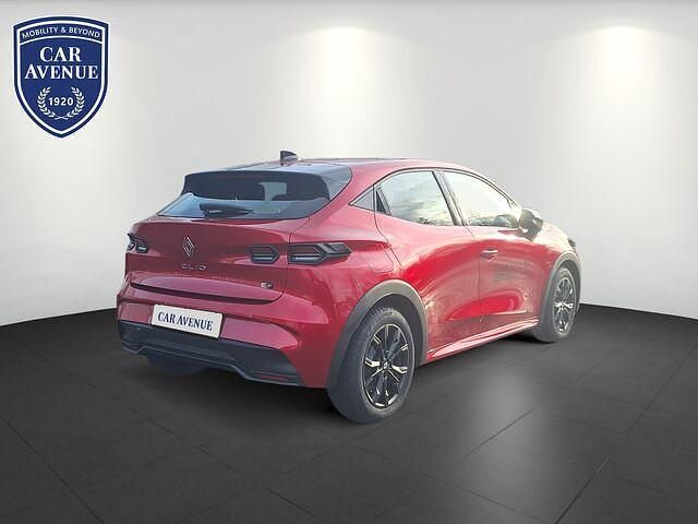 Gebraucht Renault Clio V Evolution 109 PS (80 kW) 2026 Rot Limousine