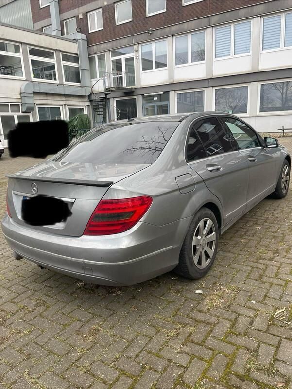 Grau Gebraucht 2013 Mercedes C220 Limousine | 8.600 € (Fairer Preis) - Bild 1/4