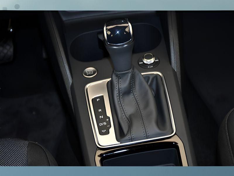 Neu Audi Q2 150 PS (110 kW) 2025 Weiß SUV