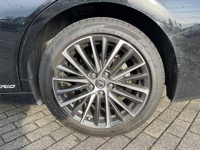 Gebraucht Lexus ES300H Executive Line 218 PS (160 kW) 2022 Schwarz metallic Limousine