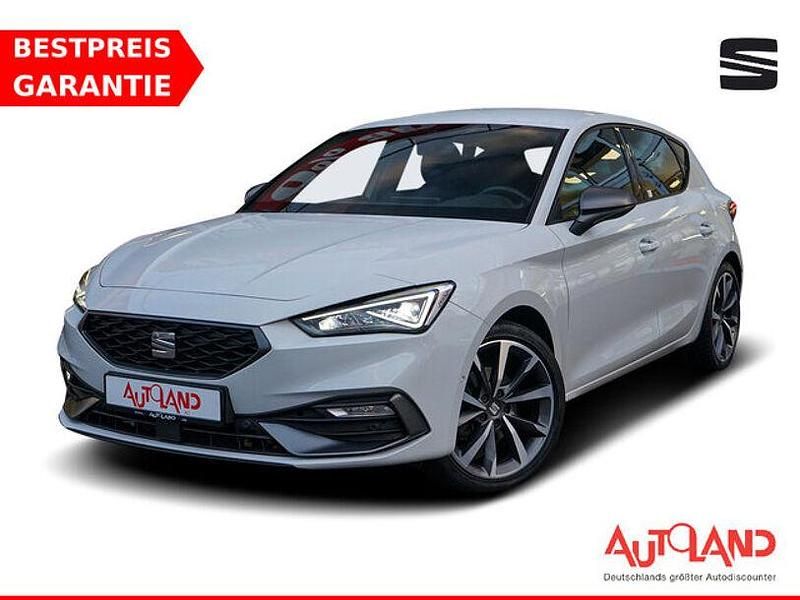 Weiß Gebraucht 2020 Seat Leon FR Limousine | 22.950 € (Etwas zu teuer) - Bild 1/4