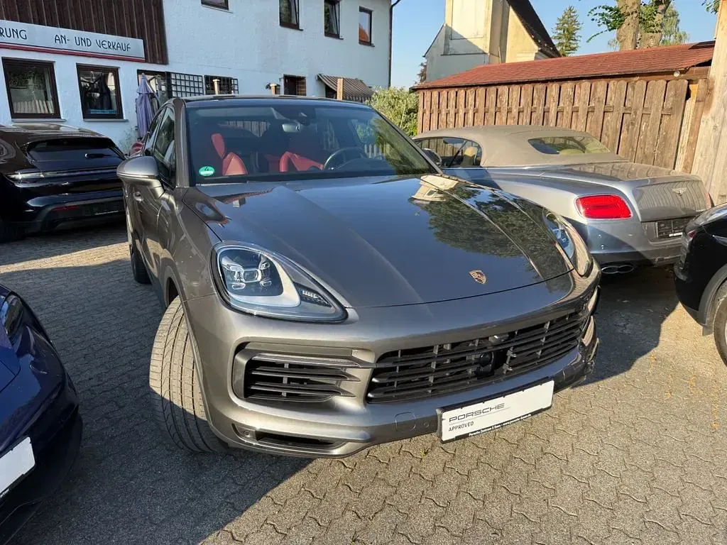 Gebraucht Porsche Cayenne 441 PS (324 kW) 2020 Grau SUV