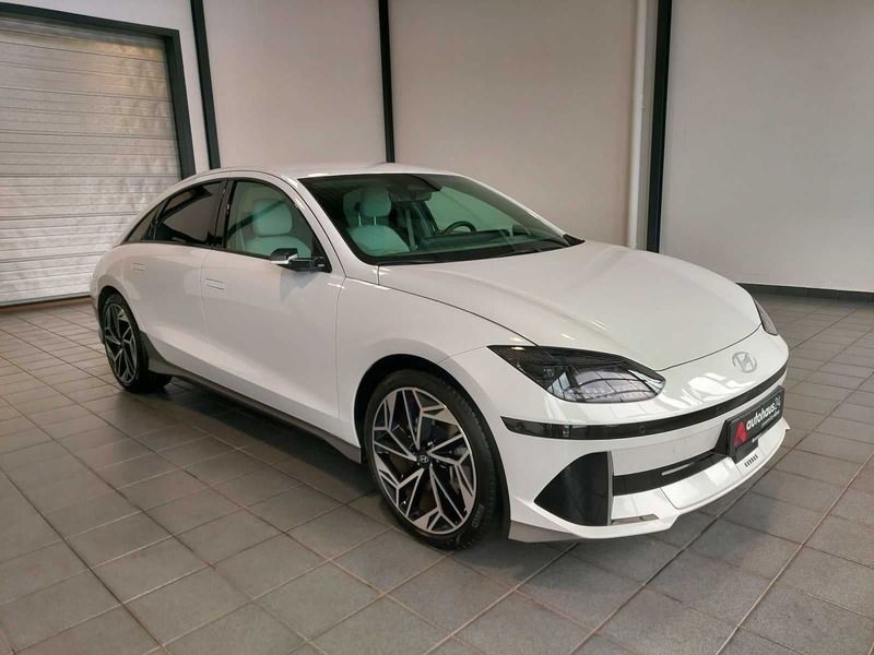Weiß Gebraucht 2024 Hyundai Ioniq 6 Limousine | 37.470 € (Etwas zu teuer) - Bild 1/4