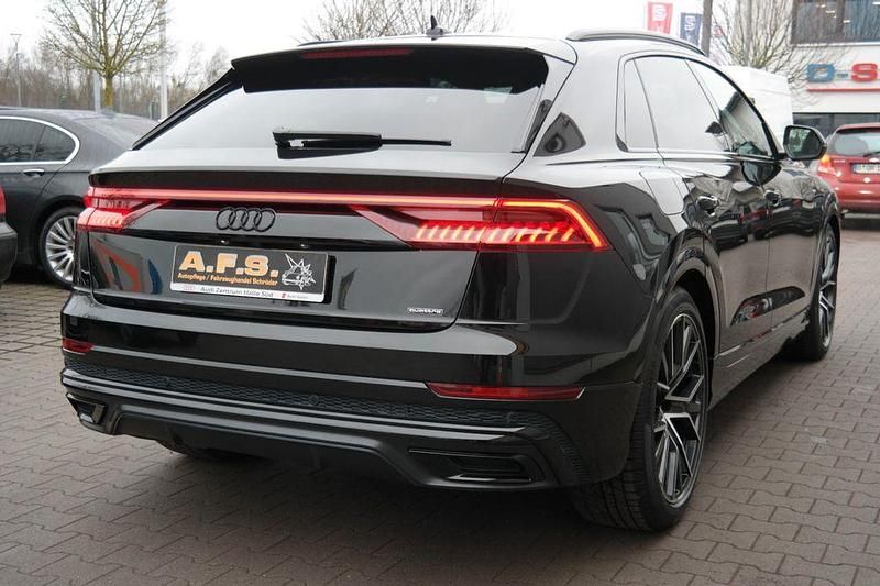 Gebraucht Audi Q8 Competition 340 PS (250 kW) 2022 Schwarz SUV