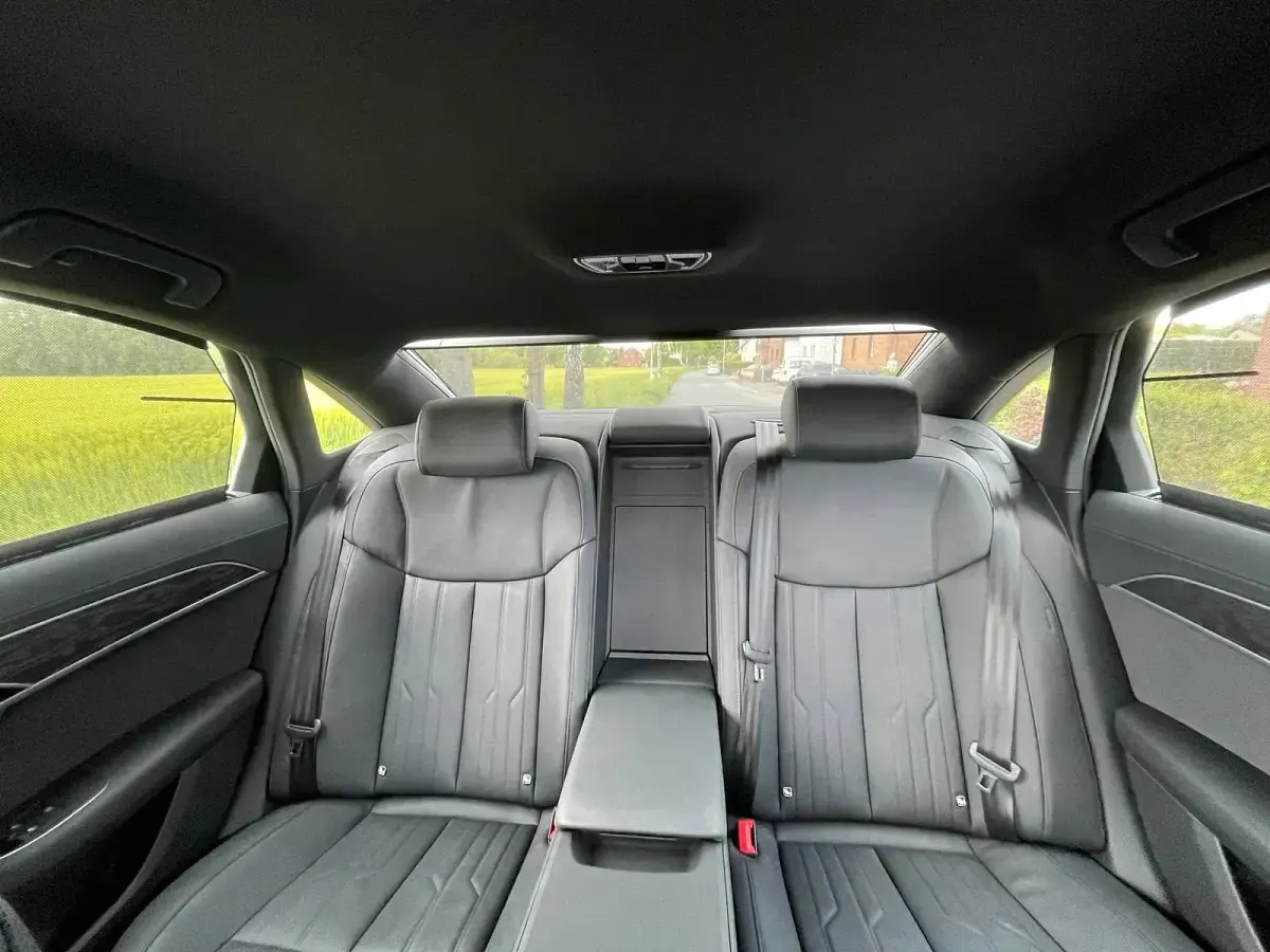 Gebraucht Audi A8 Design 286 PS (210 kW) 2025 Schwarz Limousine