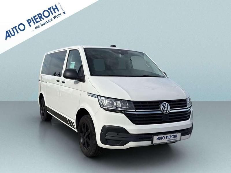 Gebraucht VW Multivan Trendline 150 PS (110 kW) 2021 Weiß Van