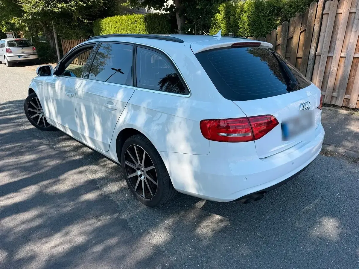 Gebraucht Audi A4 143 PS (105 kW) 2012 Kombi