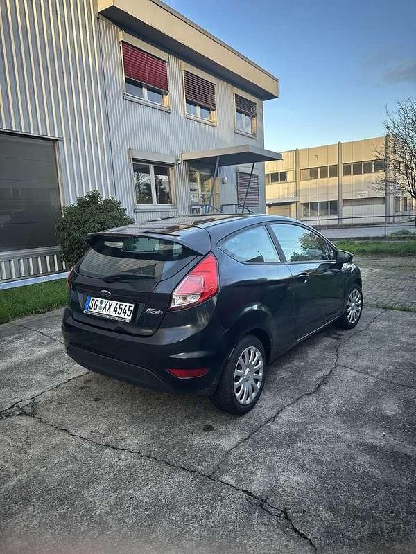 Gebraucht Ford Fiesta Trend 60 PS (44 kW) 2014 Kleinwagen