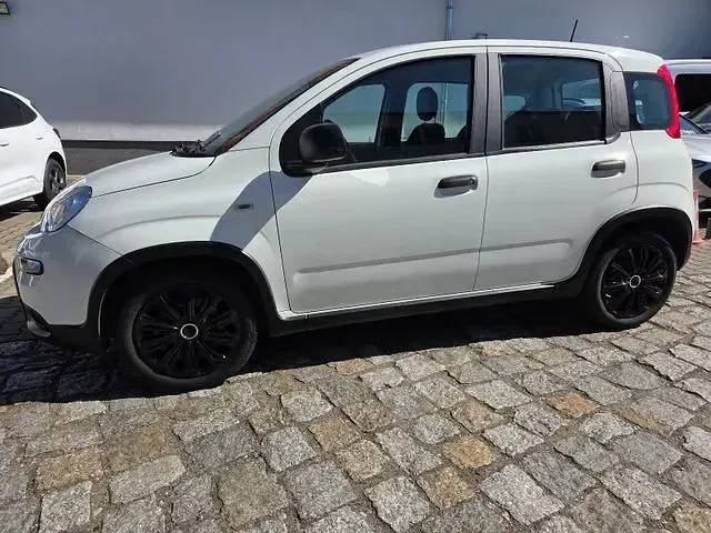 Używany Fiat Panda 69 KM (50 kW) 2024 Biały Hatchback