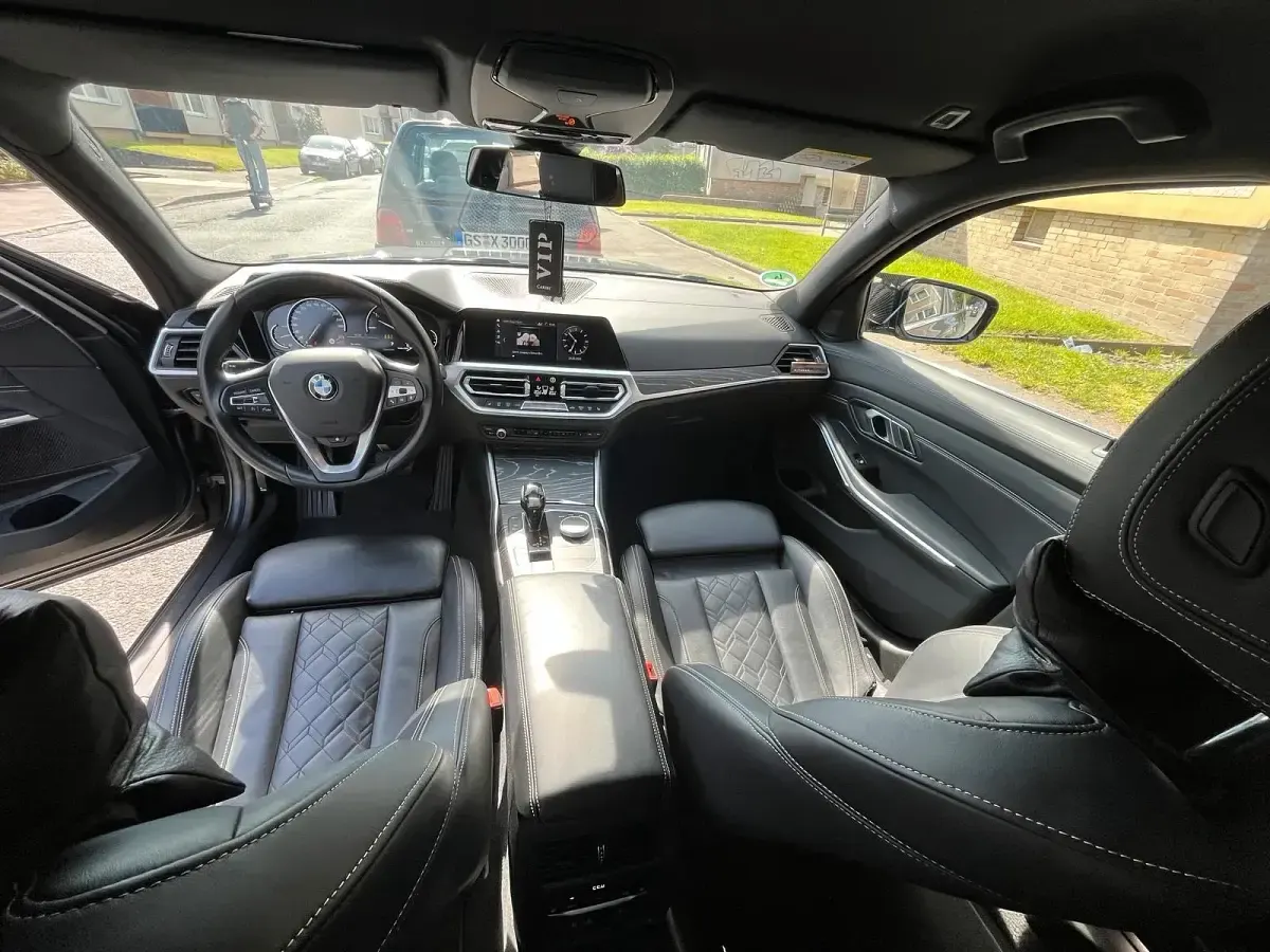 Gebraucht BMW 330 265 PS (194 kW) 2020 Grau Limousine