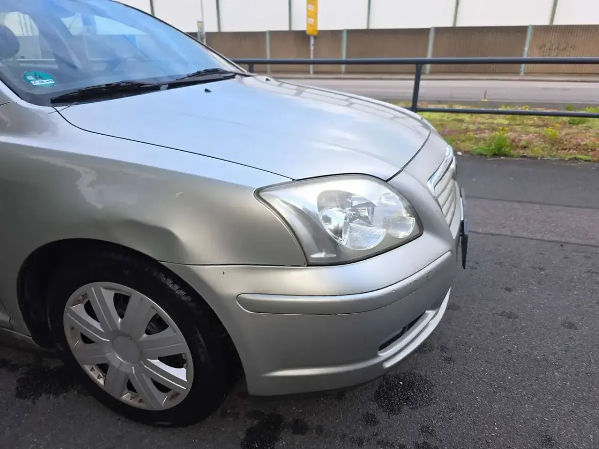 Gebraucht Toyota Avensis 129 PS (94 kW) 2006 Other Kombi
