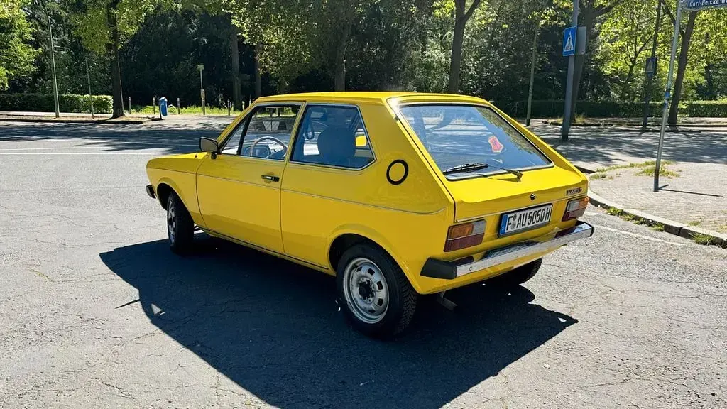 Gebraucht Audi 50 50 PS (36 kW) 1976 Gelb Kleinwagen