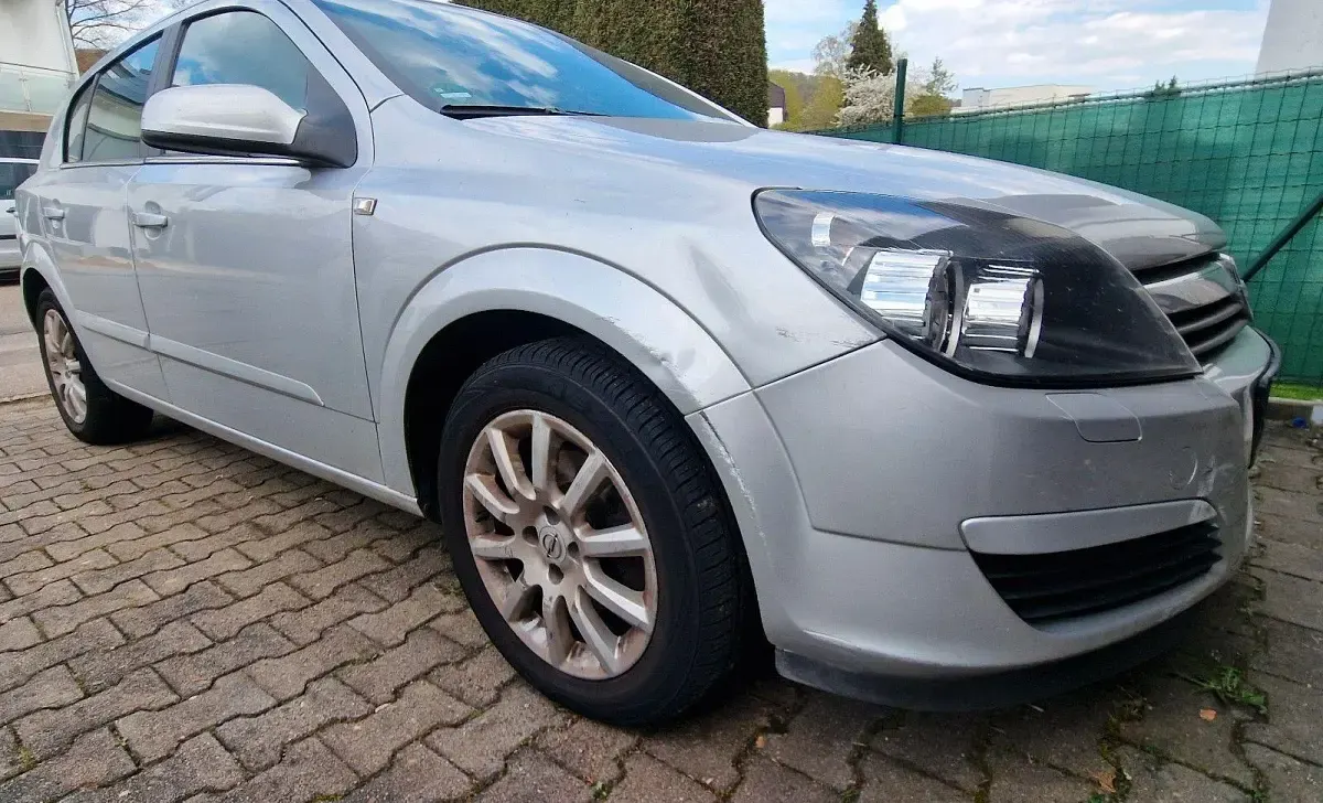 Usata Opel Astra 105 CV (77 kW) 2004 Argento Berlina