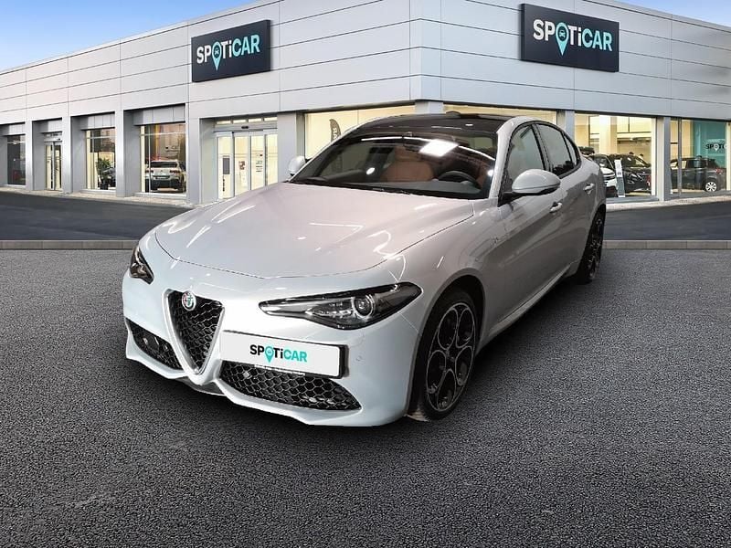 Weiß Gebraucht 2022 Alfa Romeo Giulia Ti Limousine | 32.880 € - Bild 1/1