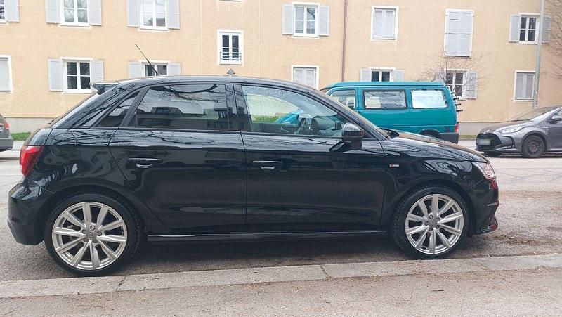 Gebraucht Audi A1 Sportback Ambiente 95 PS (69 kW) 2016 Schwarz Kleinwagen