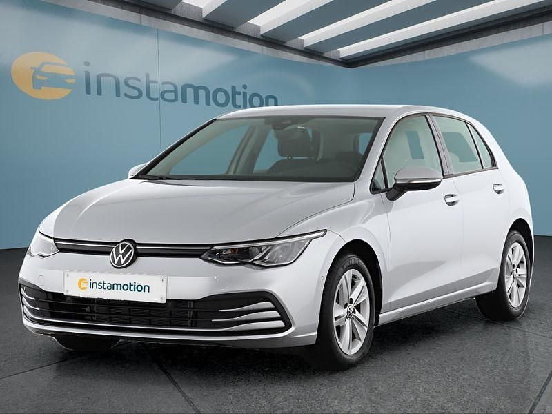 Silber Gebraucht 2024 VW Golf VIII Kleinwagen | 25.549 € (Guter Preis) - Bild 1/4