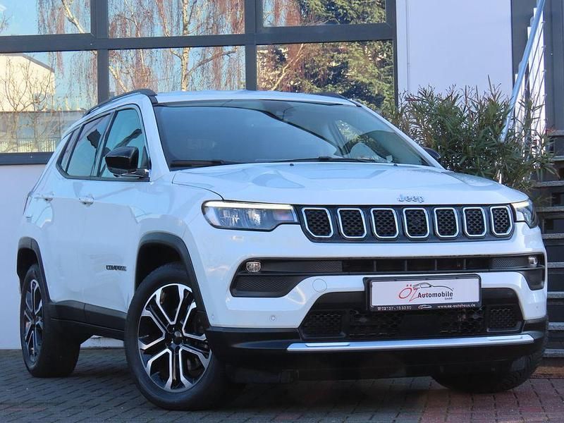 Weiß Gebraucht 2022 Jeep Compass SUV | 19.900 € (Superpreis) - Bild 1/4