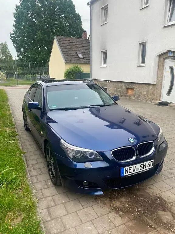 Gebraucht BMW 523 M Sport 190 PS (139 kW) 2007 Blau Limousine