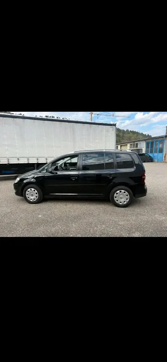Gebraucht VW Touran 140 PS (102 kW) 2010 Schwarz Van / Kleinbus
