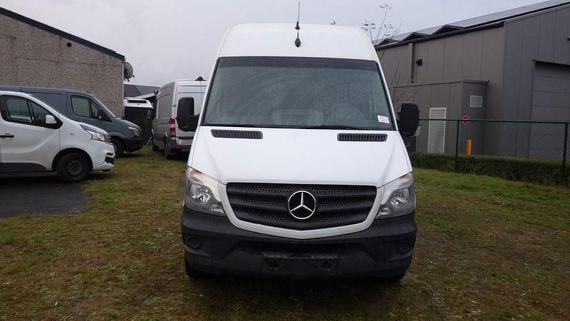 Second-hand Mercedes Sprinter 129 CP (94 kW) 2015 Alb Van