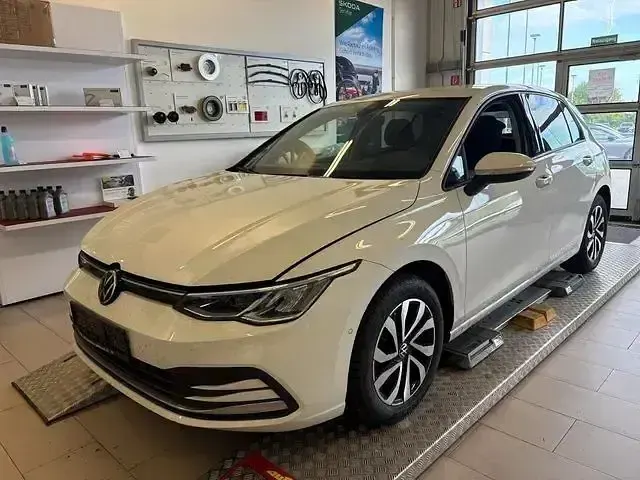 Gebraucht VW Golf VIII Active 150 PS (110 kW) 2022 Andere Limousine