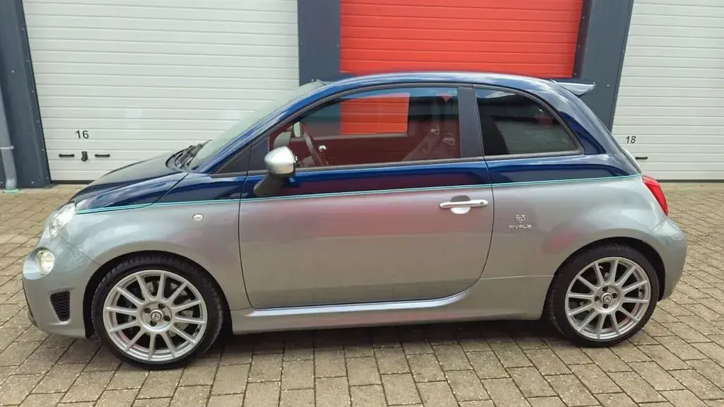 Gebraucht Abarth 695 179 PS (131 kW) 2018 Silber Kleinwagen