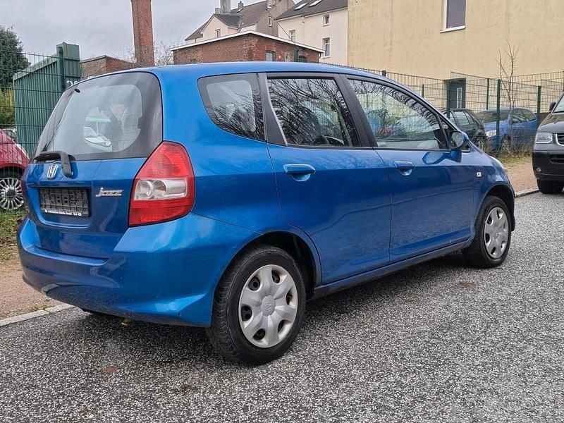 Gebraucht Honda Jazz 78 PS (57 kW) 2005 Blau Kleinwagen