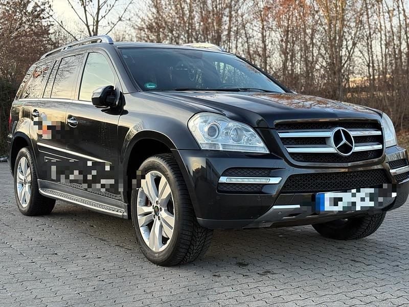 Schwarz Gebraucht 2010 Mercedes GL450 SUV | 13.500 € (Superpreis) - Bild 1/4