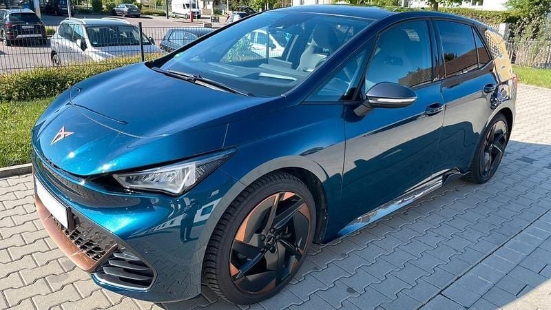 Blau Gebraucht 2022 Cupra Born Kleinwagen | 22.900 € (Guter Preis) - Bild 1/4