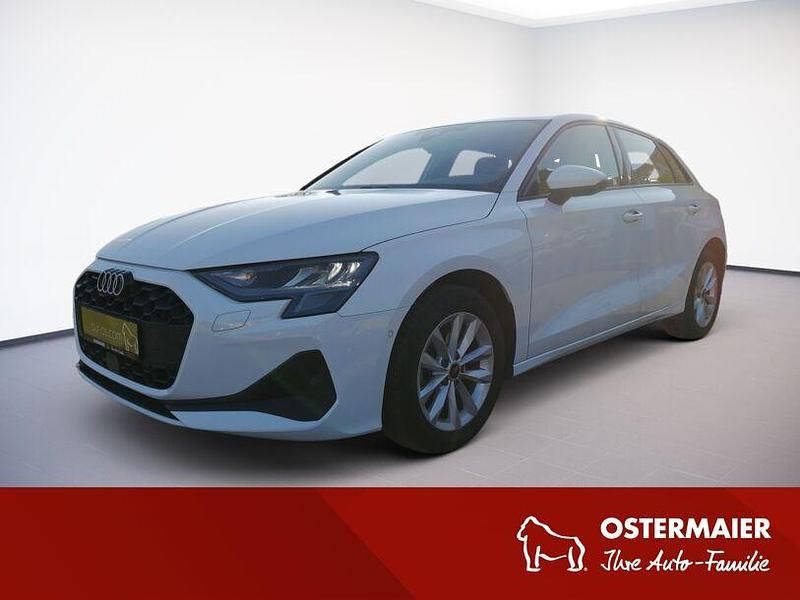 Arkonaweiß Gebraucht 2024 Audi A3 Ambiente | 33.380 € (Fairer Preis) - Bild 1/4