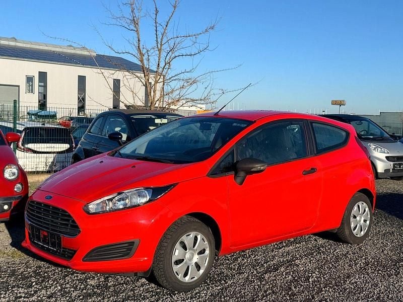 Rot Gebraucht 2015 Ford Fiesta Kleinwagen | 3.849 € (Guter Preis) - Bild 1/4