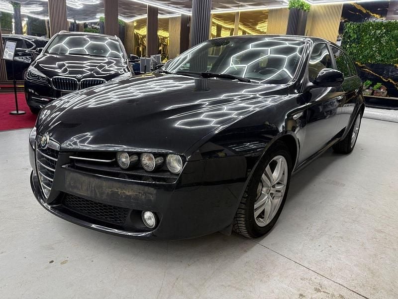 Gebraucht 2012 Alfa Romeo 159 Kombi | 3.800 € (Guter Preis) - Bild 1/4