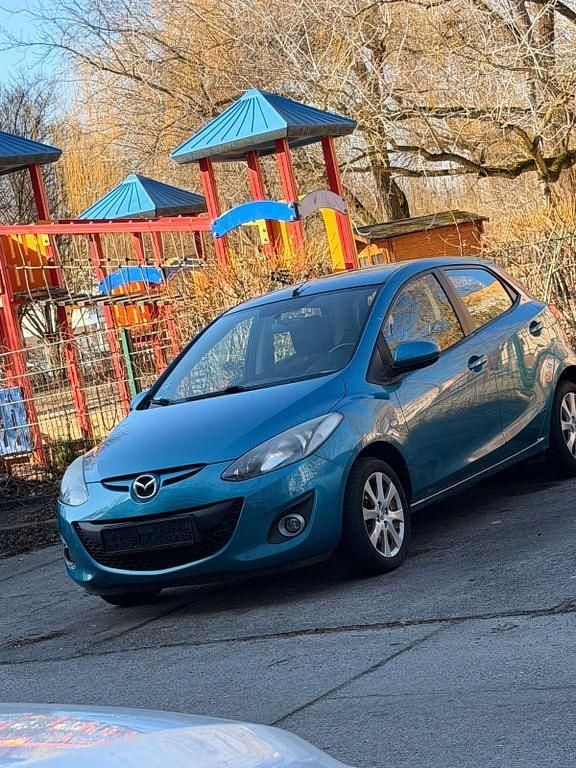 Gebraucht Mazda 2 Center-Line 75 PS (55 kW) 2011 Blau Kleinwagen