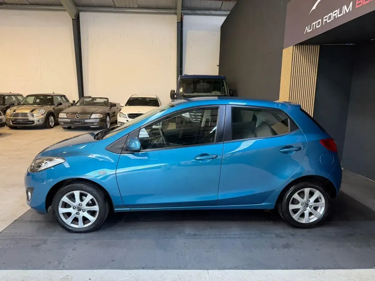 Usata Mazda 2 Edition 75 CV (55 kW) 2013 Blu Utilitaria